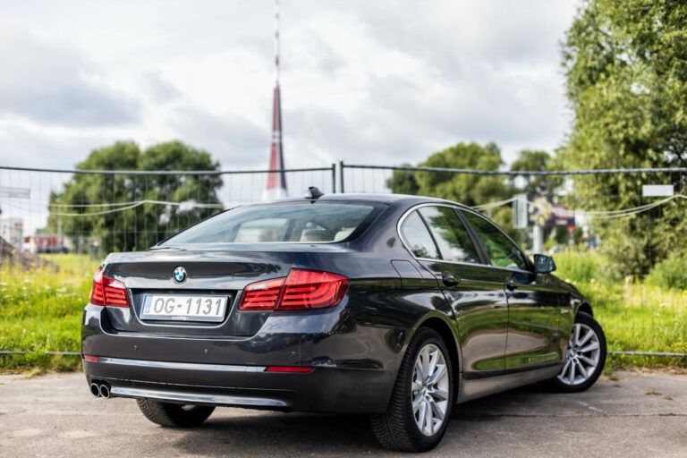 BMW 523 – 7