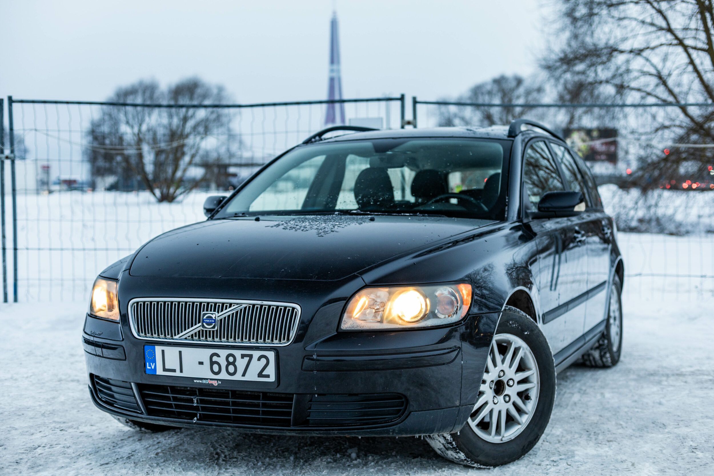 VOLVO V50