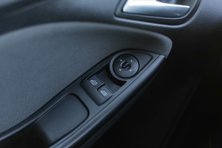 FORD FOCUS – 2