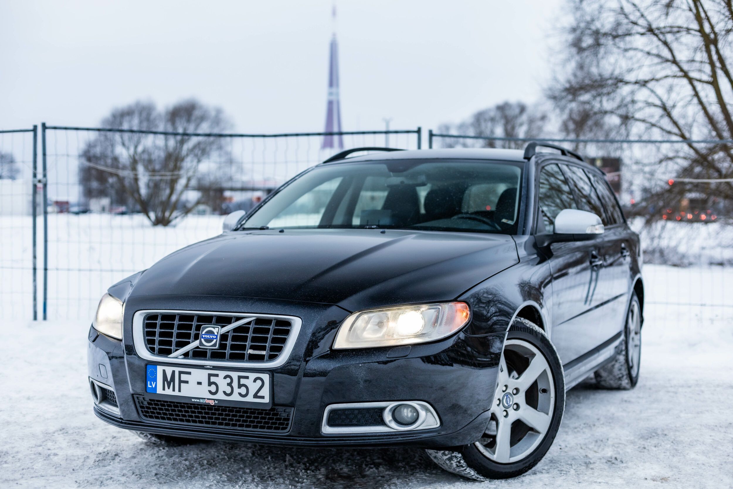 VOLVO V70