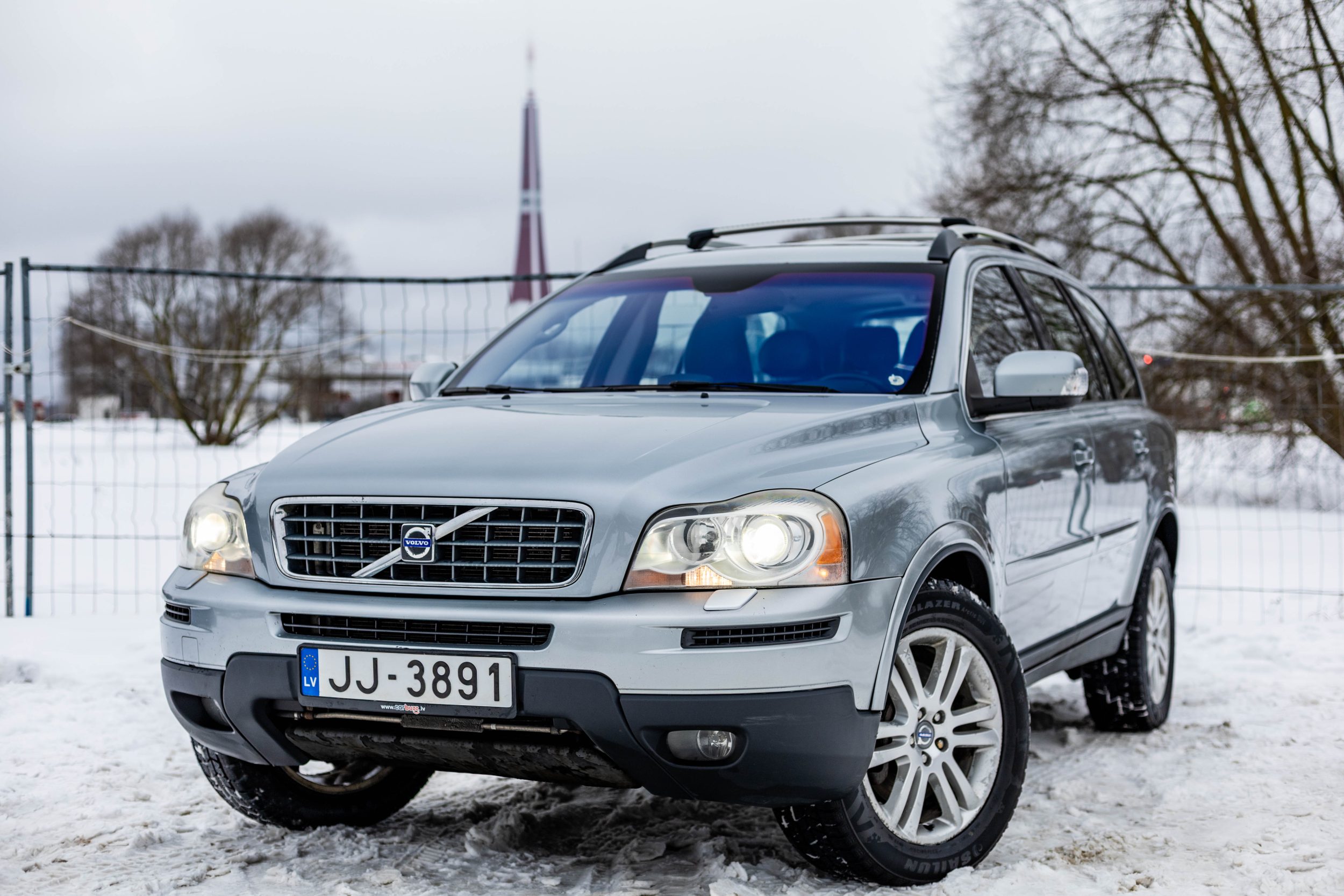 VOLVO XC90