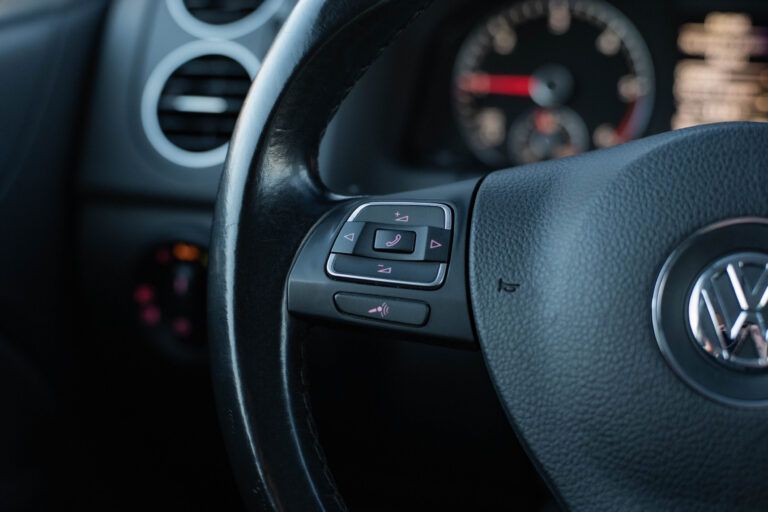 VW GOLF PLUS – 6