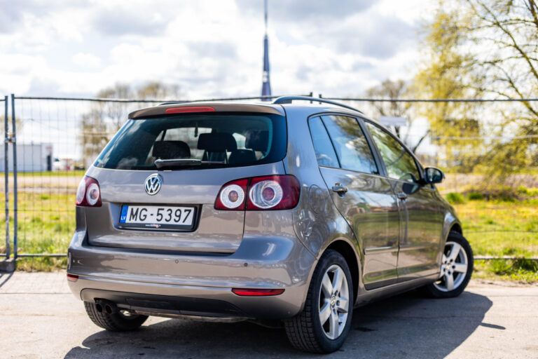 VW GOLF PLUS – 6