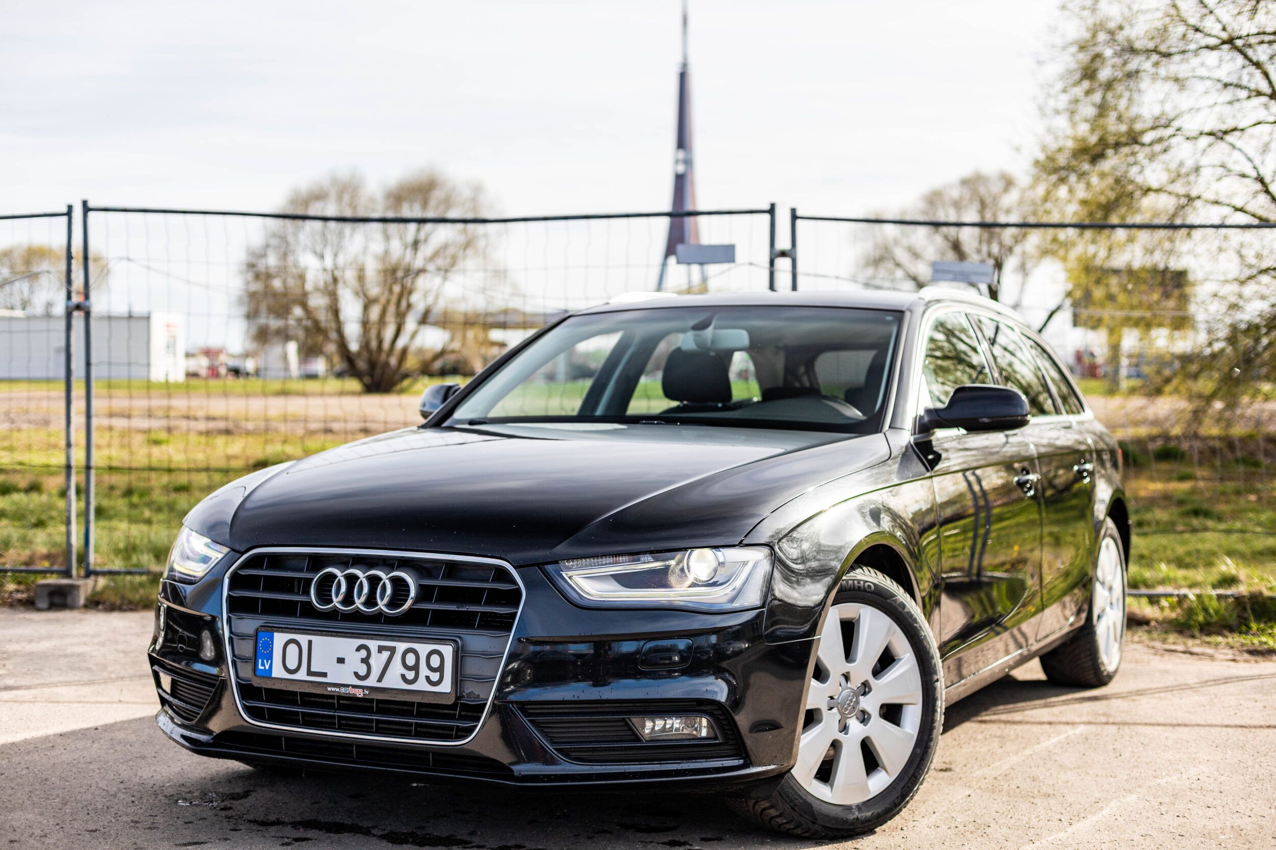 AUDI A4 AVANT