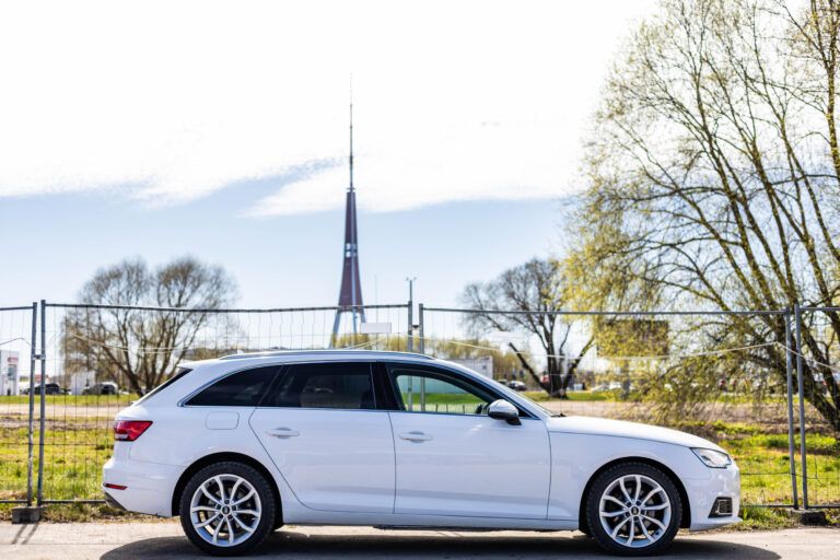 AUDI A4 AVANT – 5