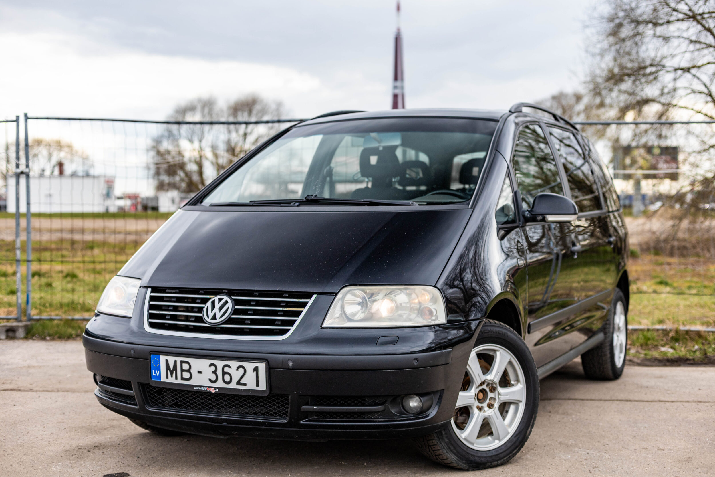 VW SHARAN