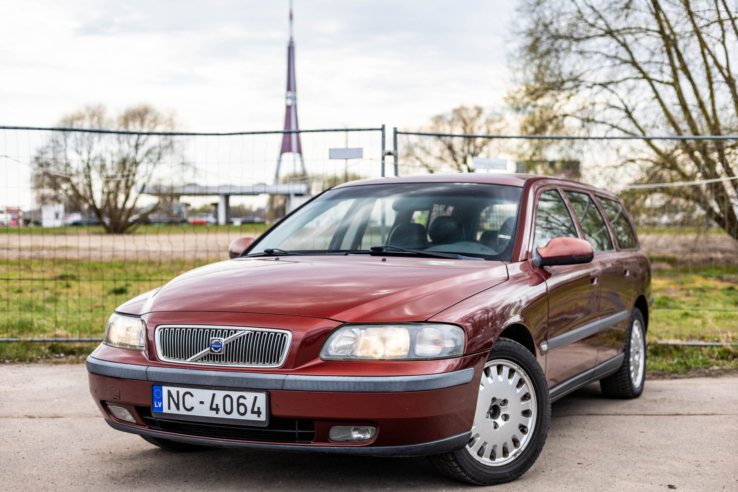 VOLVO V70