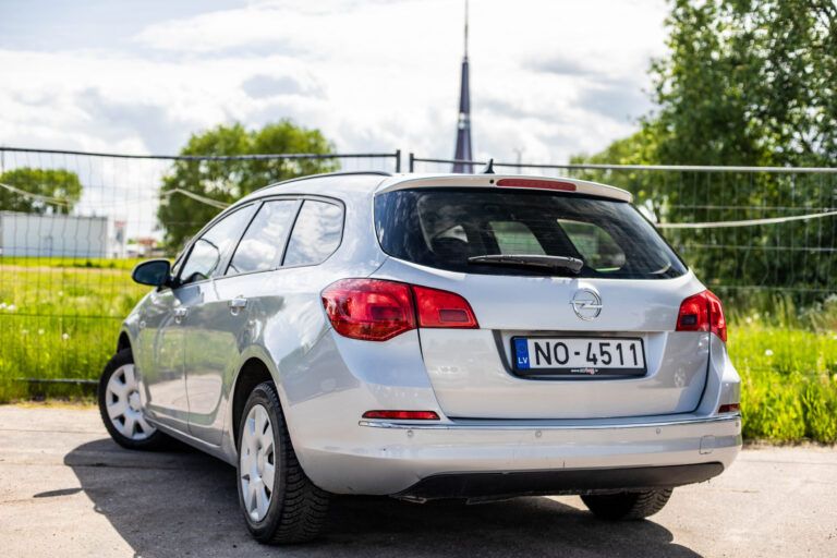 OPEL ASTRA SPORTS TOURER – 6