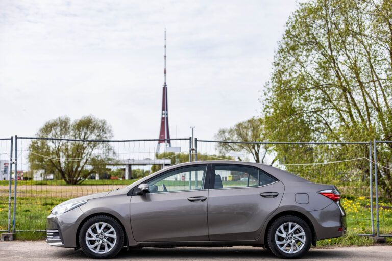 TOYOTA COROLLA – 4