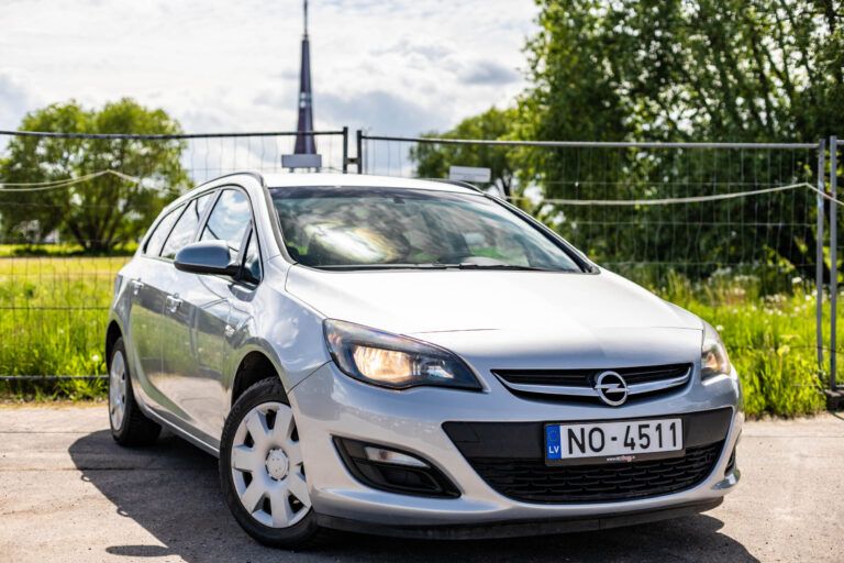 OPEL ASTRA SPORTS TOURER – 3