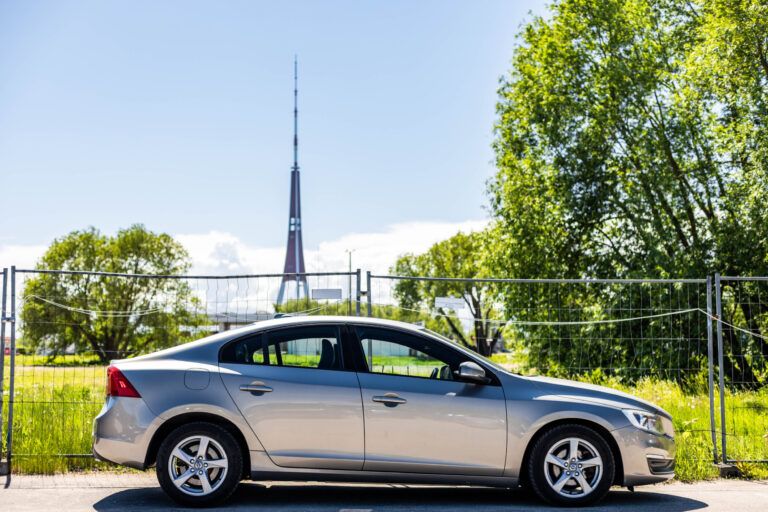 VOLVO S60 – 5