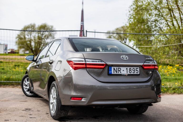 TOYOTA COROLLA – 7