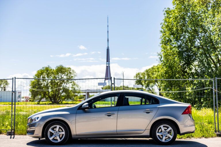 VOLVO S60 – 4