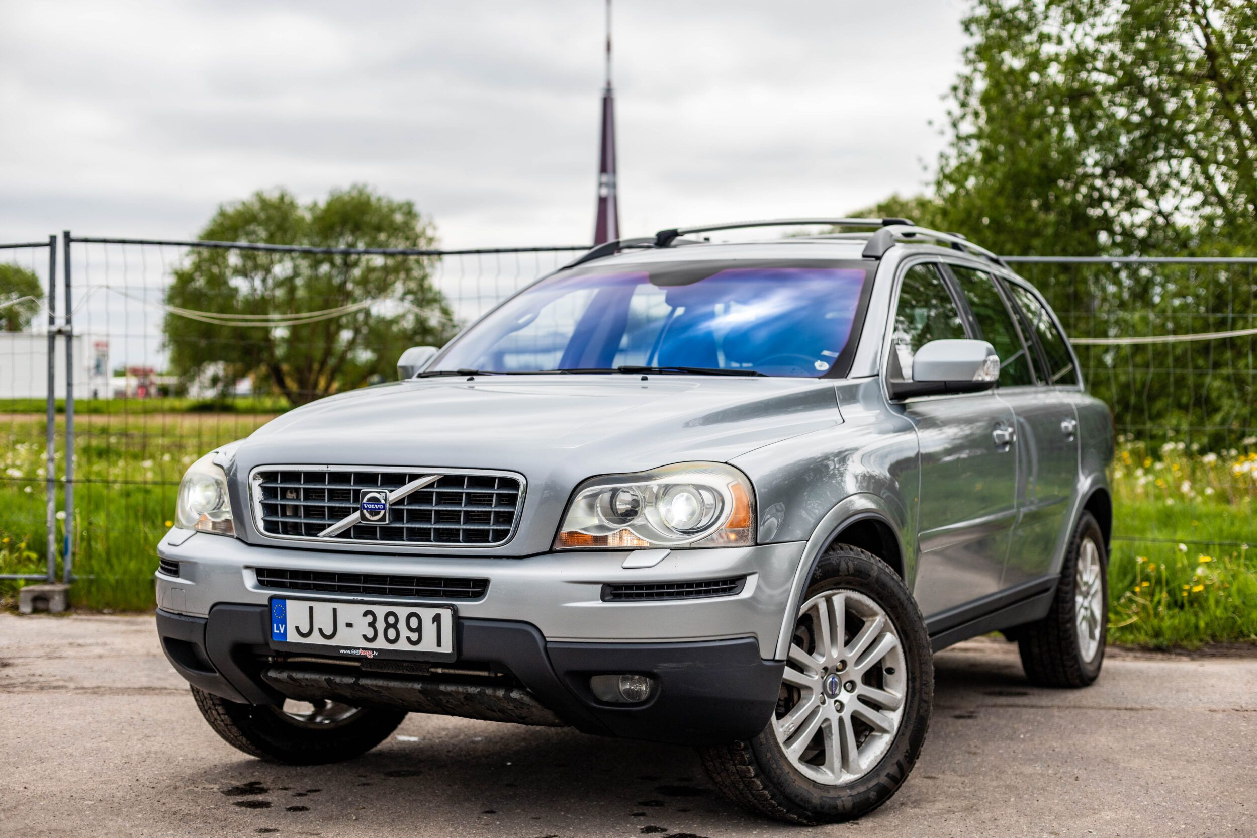 VOLVO XC90