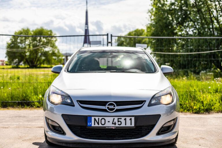 OPEL ASTRA SPORTS TOURER – 2