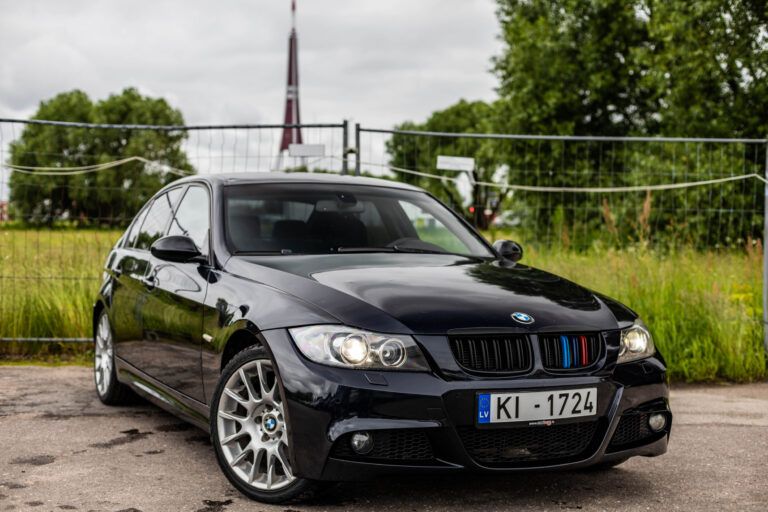 BMW 320SI – 2