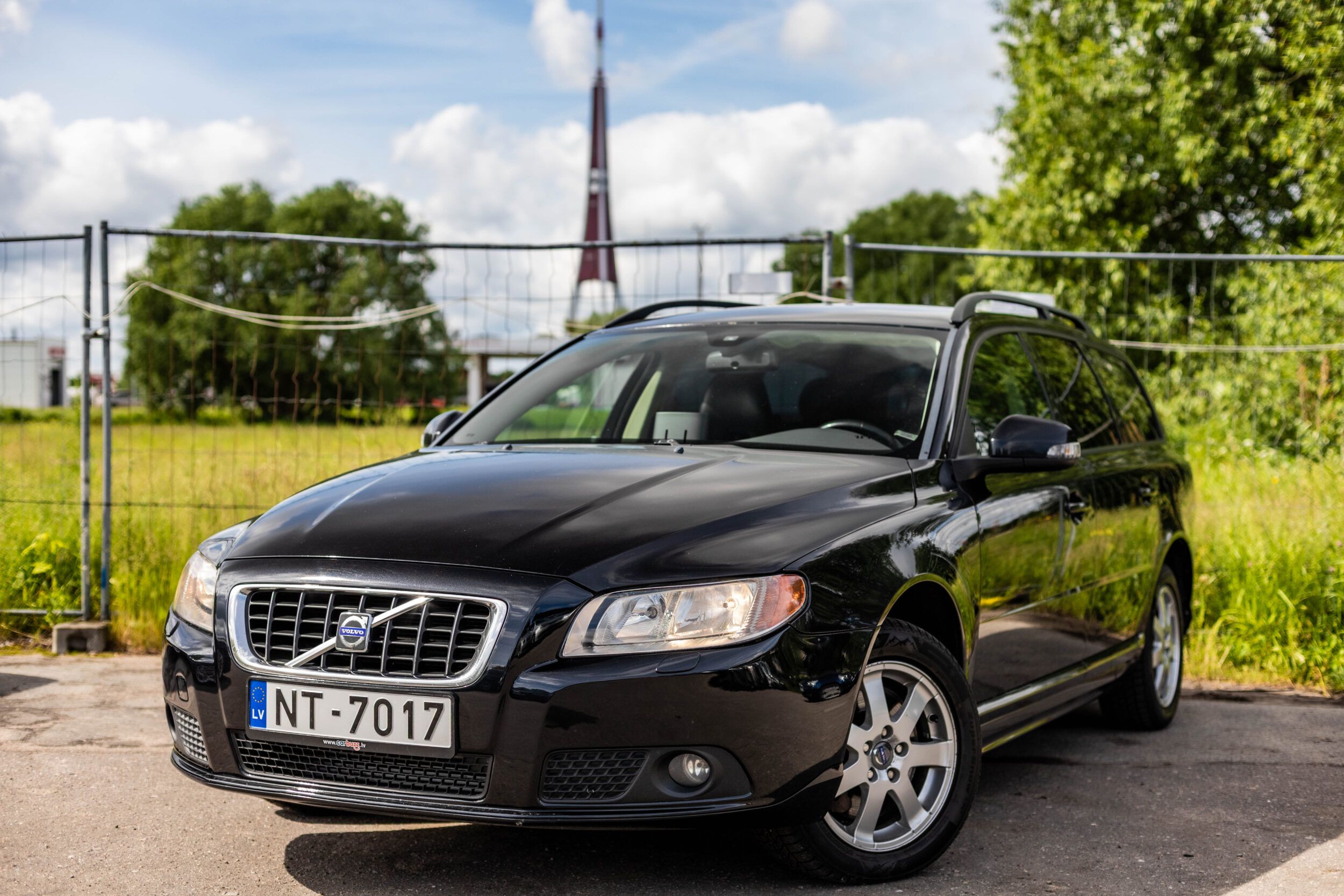 VOLVO V70
