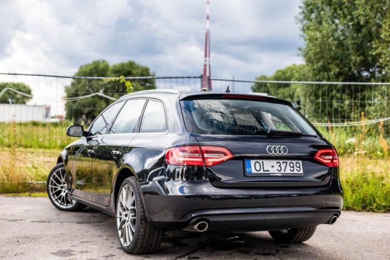 AUDI A4 AVANT – 6