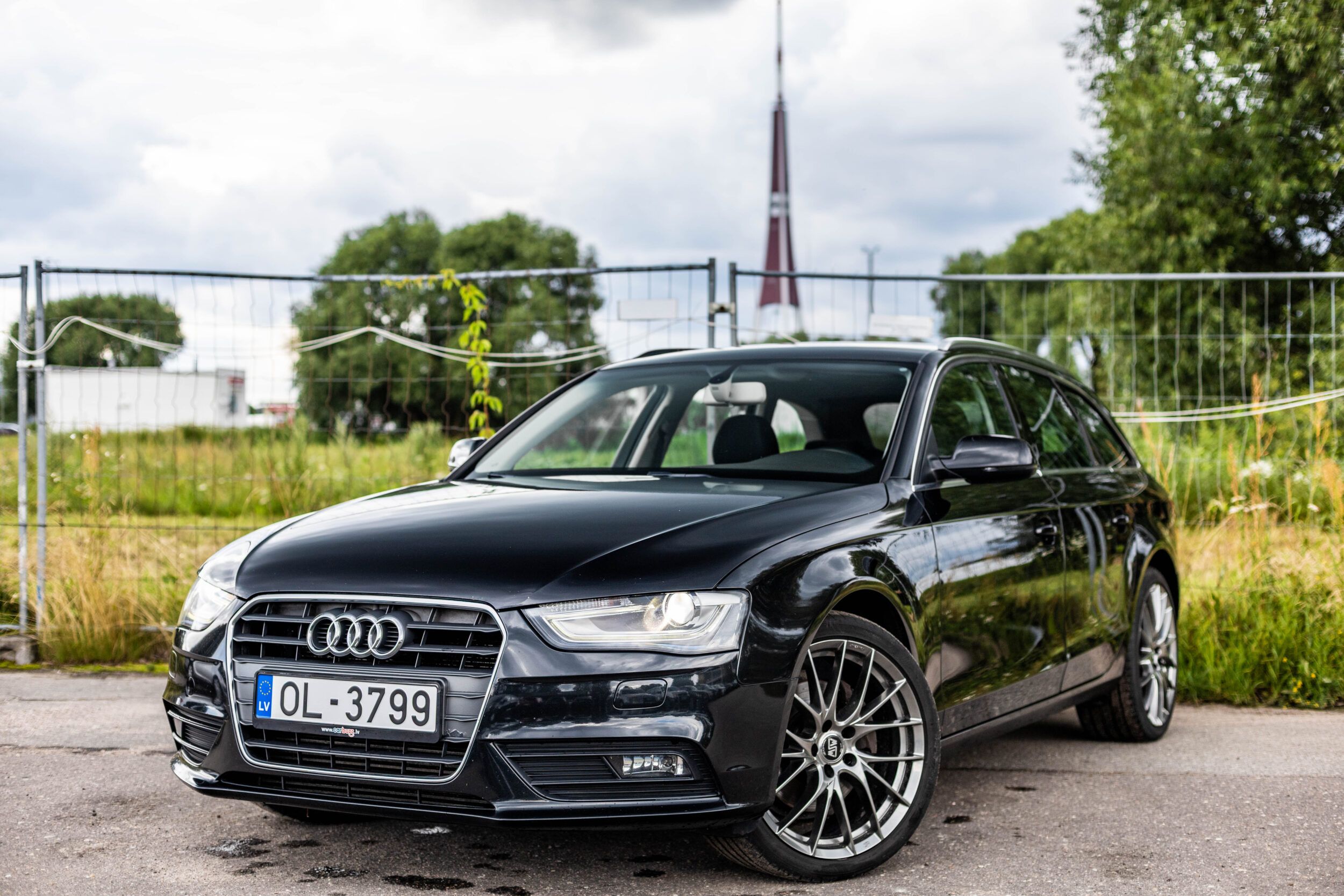 AUDI A4 AVANT
