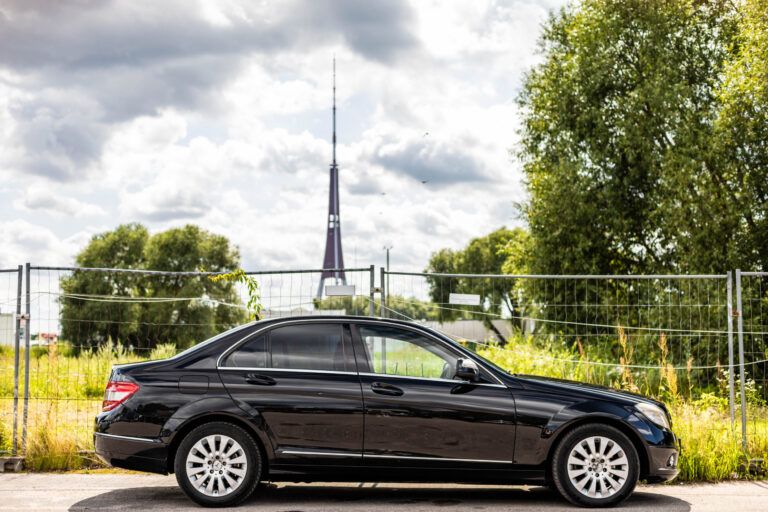 MERCEDES BENZ C220 – 5
