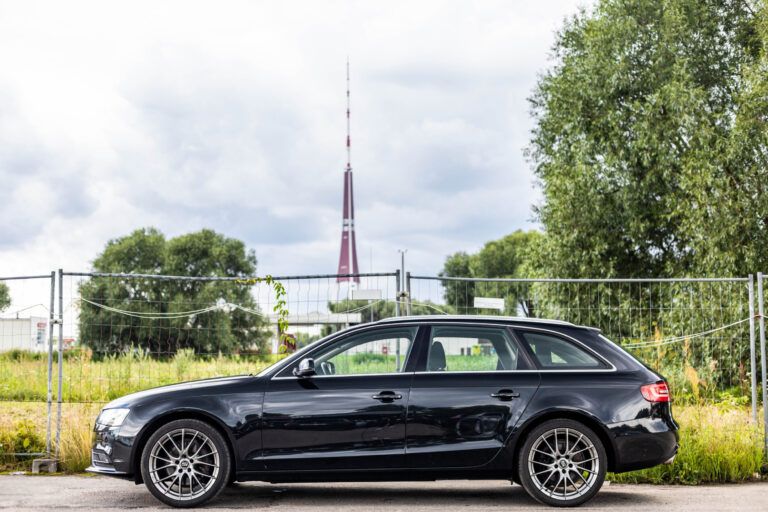 AUDI A4 AVANT – 4