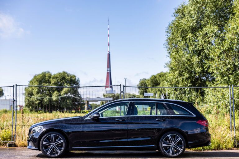 MERCEDES BENZ C160 – 4