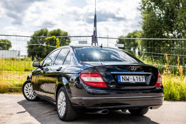 MERCEDES BENZ C220 – 6