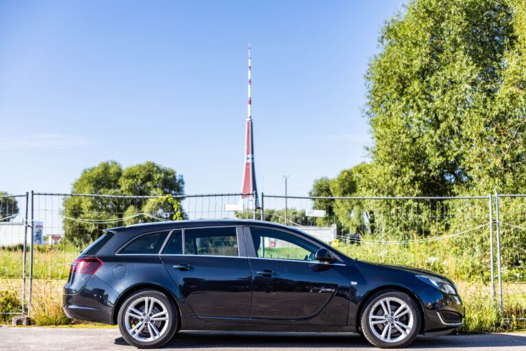 OPEL INSIGNIA SPORTS TOURER SW – 5