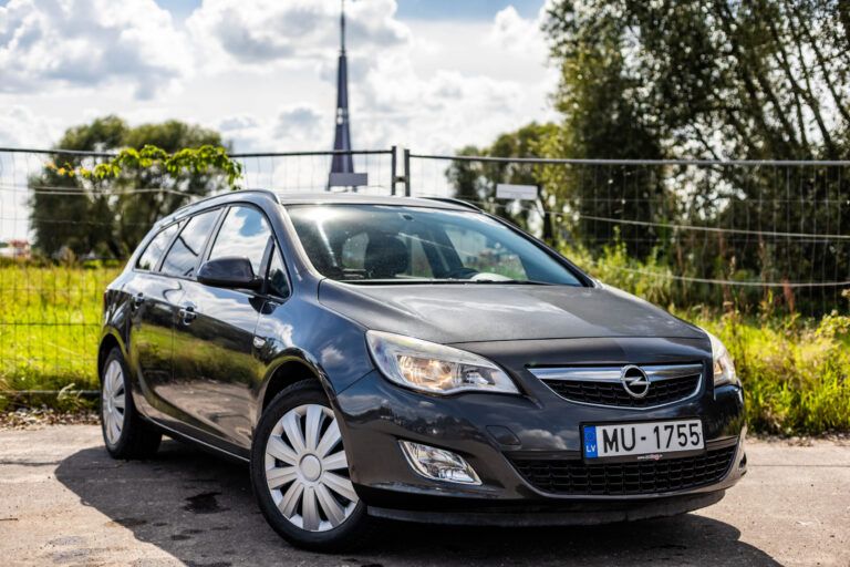 OPEL ASTRA SPORTS TOURER – 2