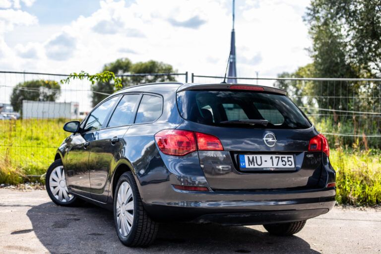 OPEL ASTRA SPORTS TOURER – 6