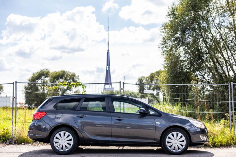 OPEL ASTRA SPORTS TOURER – 5