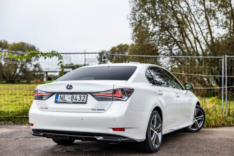 LEXUS GS 300H – 7
