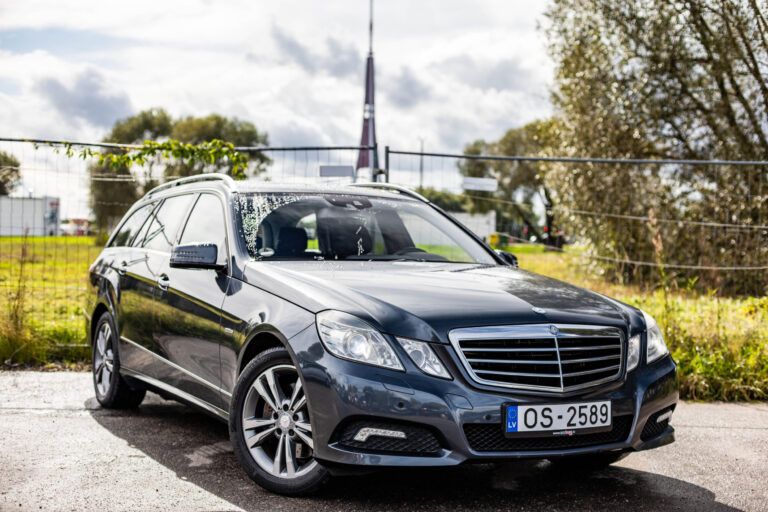 MERCEDES BENZ E350 – 2