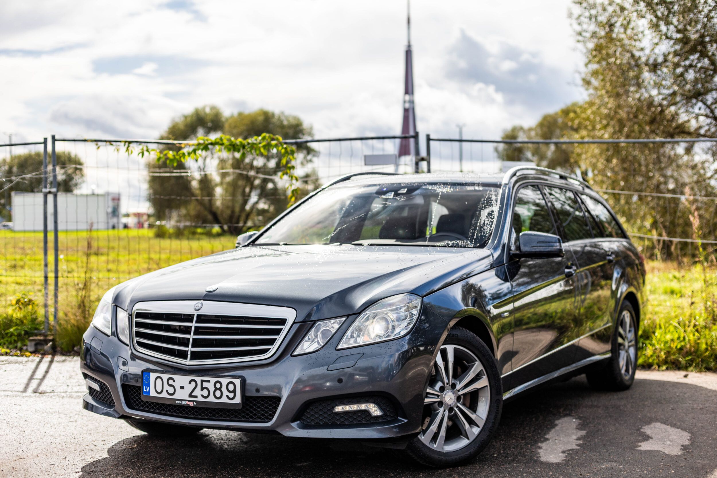 MERCEDES BENZ E350