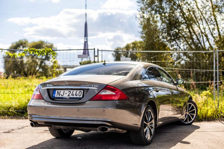 MERCEDES BENZ CLS 320 – 7