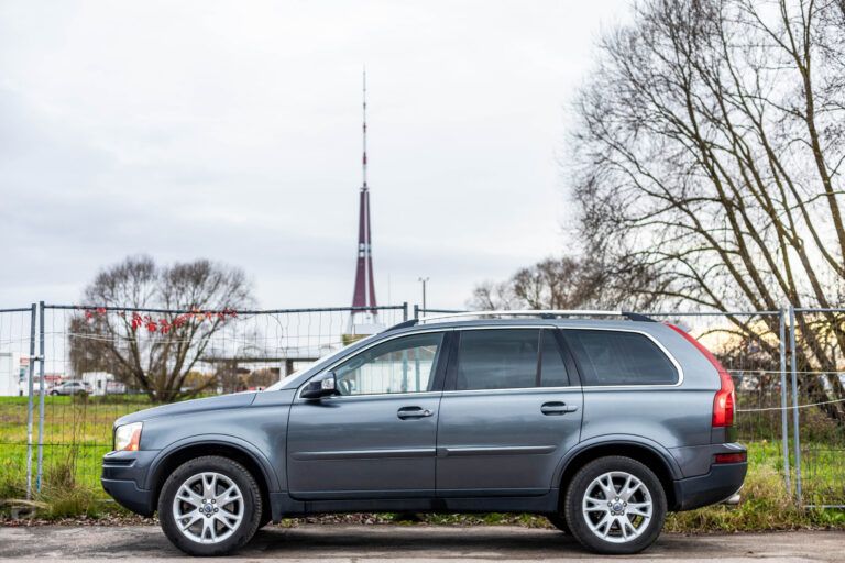VOLVO XC90 – 4