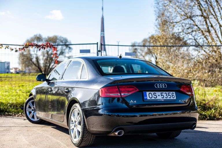 AUDI A4 – 6
