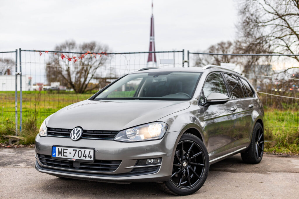 VW GOLF
