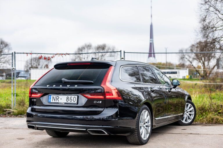 VOLVO V90 – 7