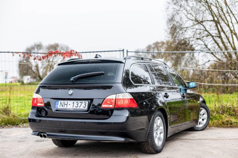 BMW 523 – 7