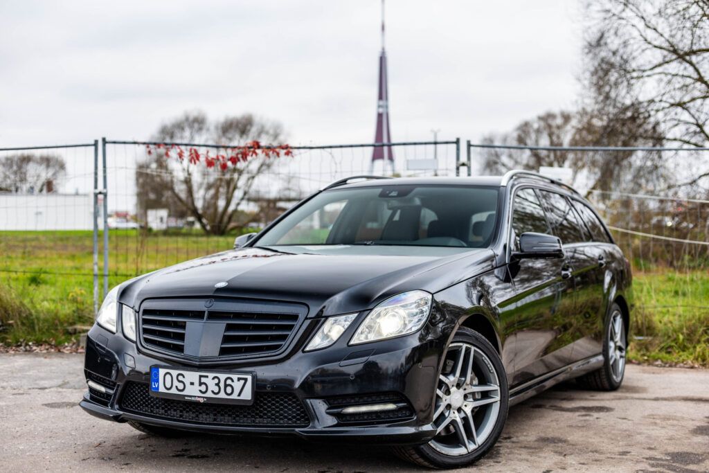 MERCEDES BENZ E350