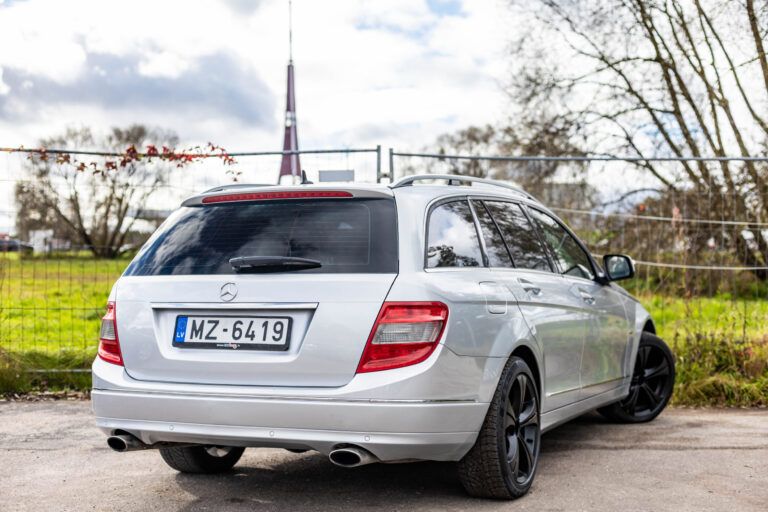 MERCEDES BENZ C320 – 7