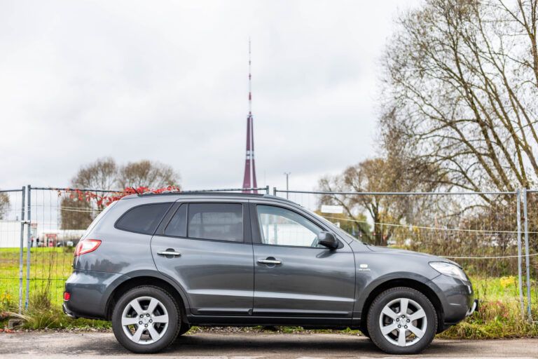 HYUNDAI SANTA FE – 5