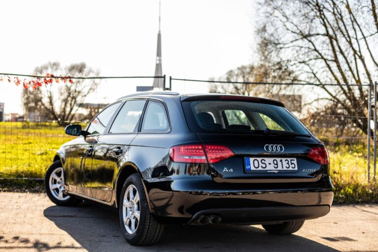 AUDI A4 – 6
