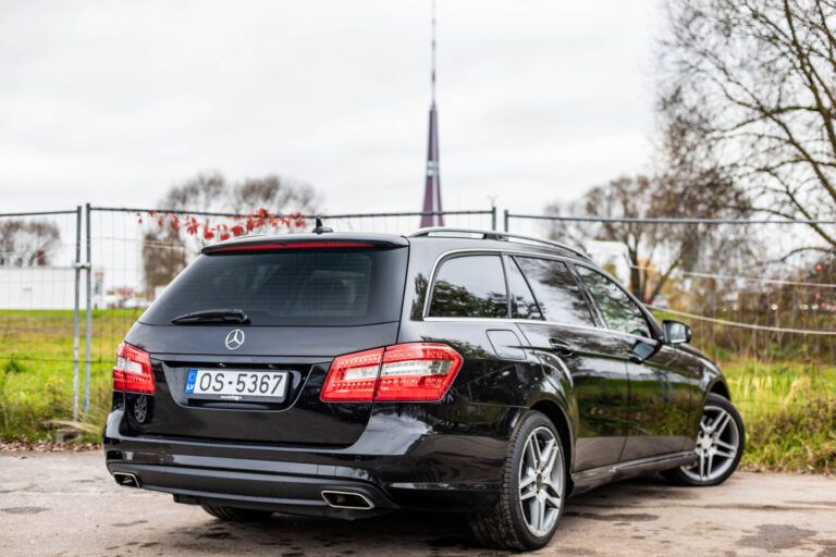 MERCEDES BENZ E350 – 6