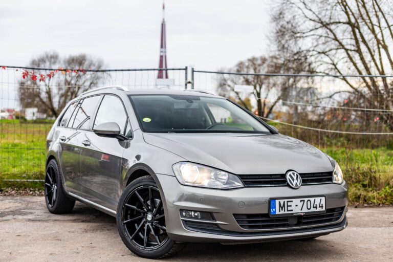 VW GOLF – 2