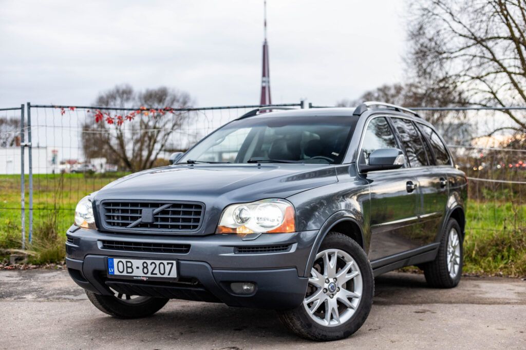 VOLVO XC90