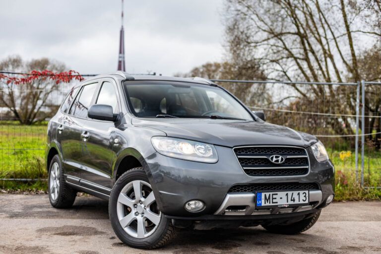 HYUNDAI SANTA FE – 2