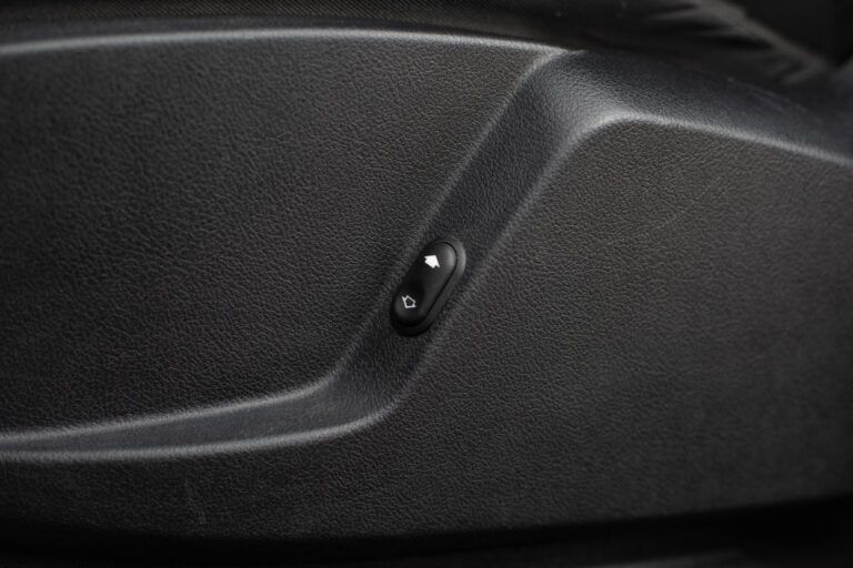 FORD S-MAX – 7